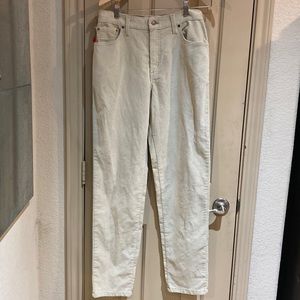550 Levi’s  NWT corduroy pants relaxed fit size 8Reg